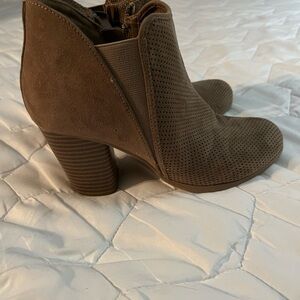 Size 6.5 tan bootie